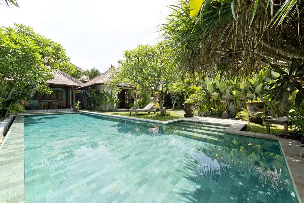 Bali Villa Aja Семіньяк Екстер'єр фото
